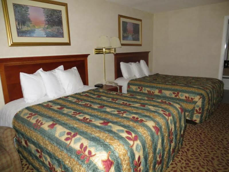 Knights Inn Colorado Springs Central Exterior photo